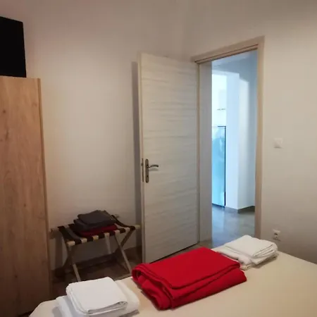 Nea Elvetia Metro Station Thessaloniki-νέα ελβετία στάση μετρό דירה סלוניקי